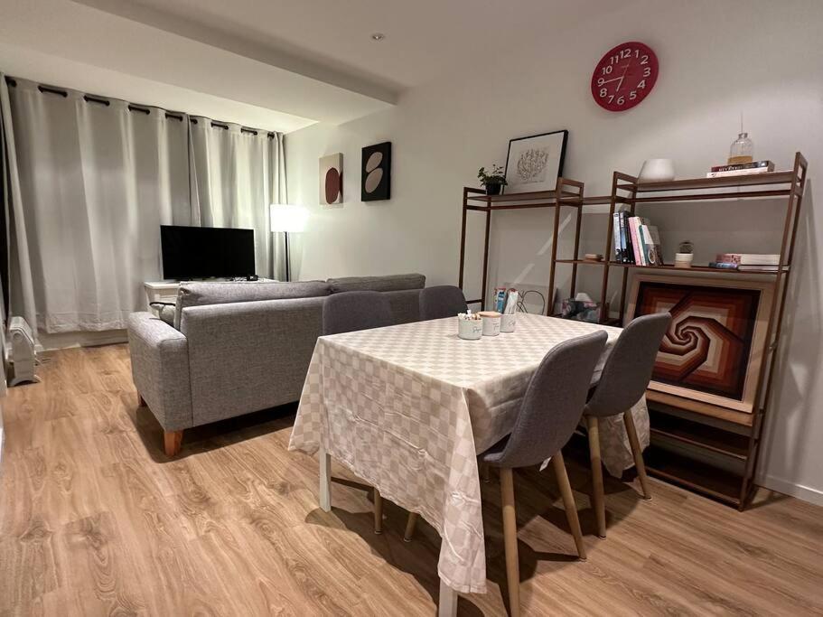 City Apartment With Sky Tower View Окленд Экстерьер фото
